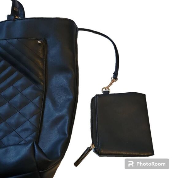 Rampage Faux Leather Black Quilted Tote - Picture 6 of 12